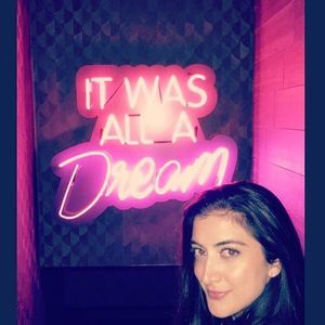 Meet your Posher, Paria